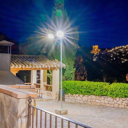 Apartamentos Berrocal Alcala del Jucar Εξωτερικό φωτογραφία